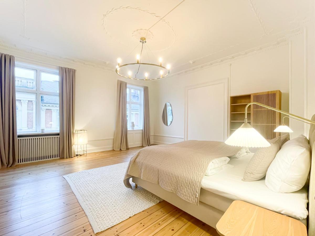 Apartamento Large & Modern 4 Bedroom Copenhaga