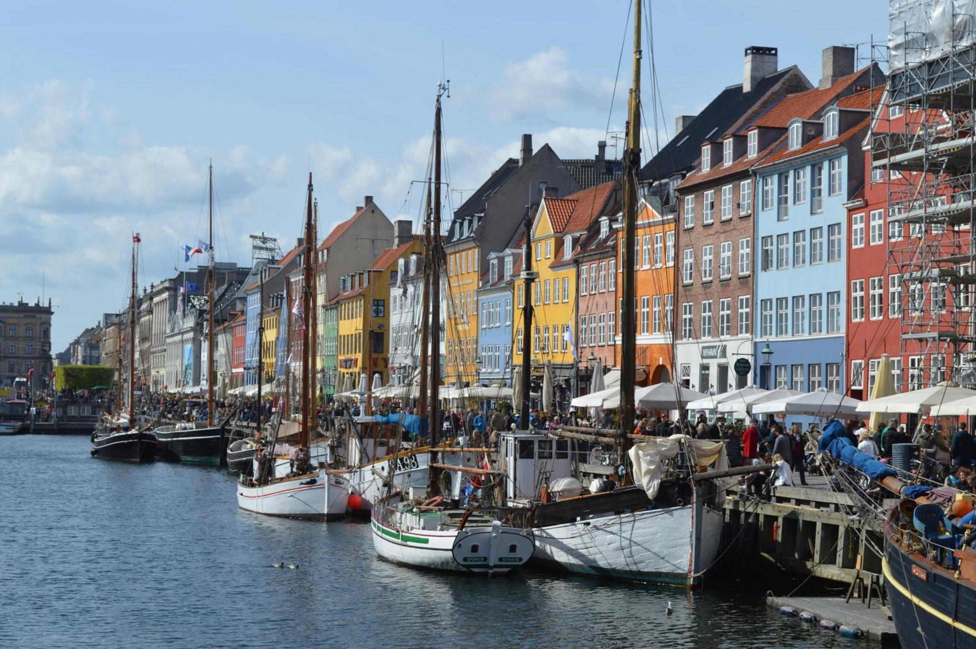Apartamento Large & Modern 4 Bedroom Copenhaga