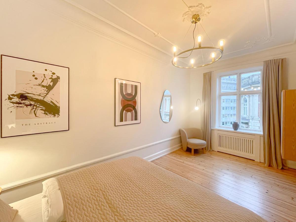 Large & Modern 4 Bedroom * Köpenhamn